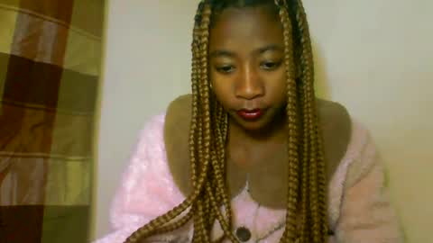 Snapshot of milennah chatting on June 2026 04:29:02 PM milennah online show from June 2026 04:29:02 PM