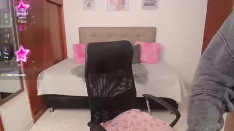 Miley online show from October 2025 03:01:02 PM