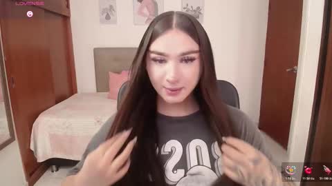 Miley online show from November 2025 03:04:01 PM