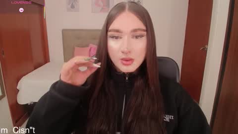 Snapshot of miley_baker chatting on January 2026 02:44:01 PM Miley online show from January 2026 02:44:01 PM