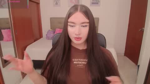 Snapshot of miley_baker chatting on February 2026 01:52:02 PM Miley online show from February 2026 01:52:02 PM