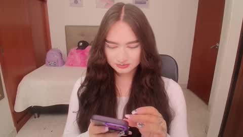 Snapshot of miley_baker chatting on March 2026 03:29:02 PM Miley online show from March 2026 03:29:02 PM