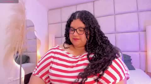 Miley online show from November 2025 07:34:02 PM