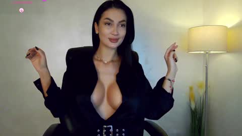 M online show from December 2024 07:52:02 AM