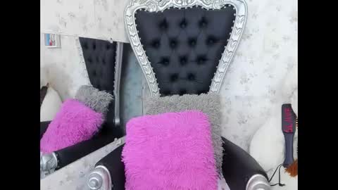 Antonella online show from December 2025 01:07:01 PM