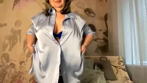 Snapshot of milf_charlotty chatting on March 2025 02:15:01 AM Charlotte online show from March 2025 02:15:01 AM