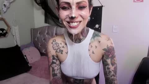 Isabella online show from February 2025 04:21:01 PM