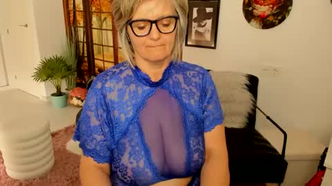 Snapshot of milfelladd69 chatting on March 2025 01:59:02 PM MilfElla online show from March 2025 01:59:02 PM