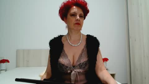 Snapshot of milffsupreme chatting on March 2025 03:49:01 PM Milfsupreme online show from March 2025 03:49:01 PM