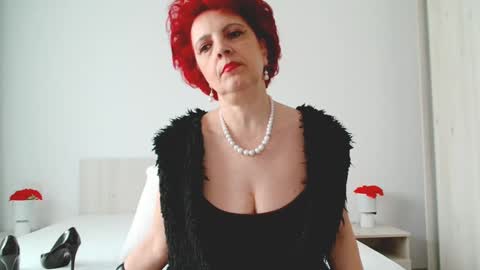 Snapshot of milffsupreme chatting on March 2025 12:28:01 PM Milfsupreme online show from March 2025 12:28:01 PM