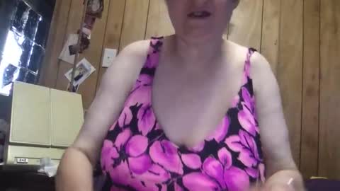 milfmichelle69 online show from April 2026 05:55:01 PM