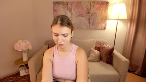 Snapshot of milinafox chatting on October 2025 04:54:01 AM milinafox online show from October 2025 04:54:01 AM