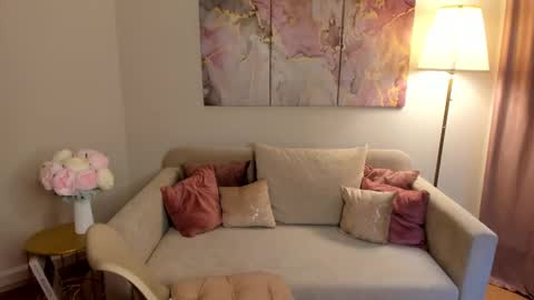 Snapshot of milinafox chatting on November 2025 02:58:01 AM milinafox online show from November 2025 02:58:01 AM