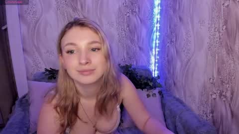 milinafox online show from April 2026 11:11:01 AM