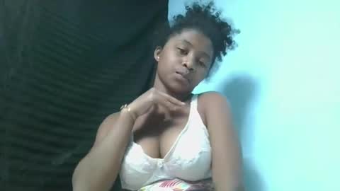 Snapshot of milinasy chatting on June 2026 05:19:01 PM milinasy online show from June 2026 05:19:01 PM