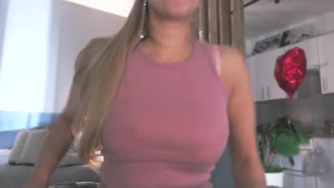 milk_bunny_ online show from March 2026 07:01:01 AM