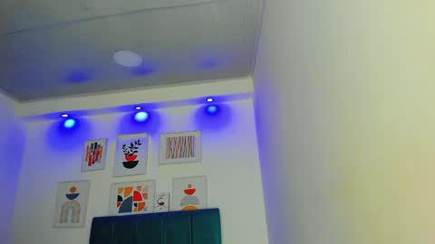 S O F I A online show from December 2025 10:31:02 AM