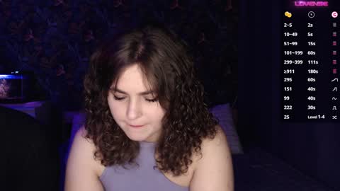 Snapshot of milk_slice chatting on December 2024 10:12:01 PM Stella and Neo online show from December 2024 10:12:01 PM