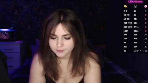 Snapshot of milk_slice chatting on February 2025 10:21:01 PM Stella and Neo online show from February 2025 10:21:01 PM