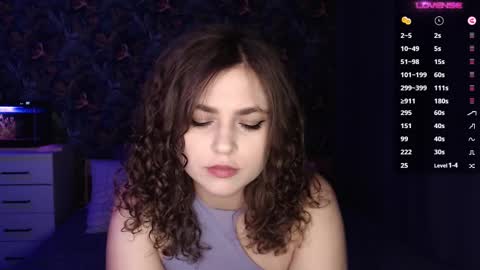 Snapshot of milk_slice chatting on February 2025 10:21:01 PM Stella and Neo online show from February 2025 10:21:01 PM