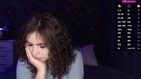 Snapshot of milk_slice chatting on February 2025 01:35:01 AM Stella and Neo online show from February 2025 01:35:01 AM