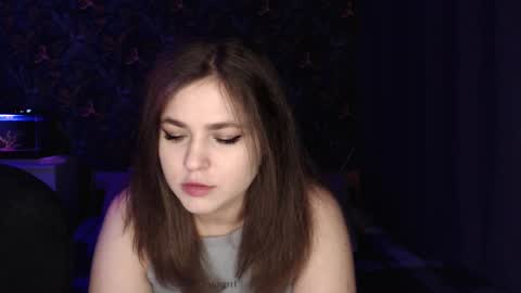 Snapshot of milk_slice chatting on March 2025 10:19:02 PM Stella and Neo online show from March 2025 10:19:02 PM