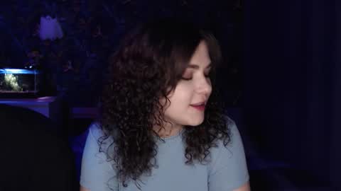 Snapshot of milk_slice chatting on October 2025 04:33:02 AM Stella and Neo online show from October 2025 04:33:02 AM