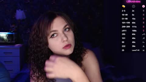 Snapshot of milk_slice chatting on October 2025 04:24:02 AM Stella and Neo online show from October 2025 04:24:02 AM