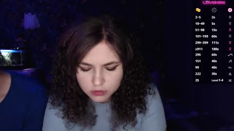 Snapshot of milk_slice chatting on November 2025 04:14:01 AM Stella and Neo online show from November 2025 04:14:01 AM