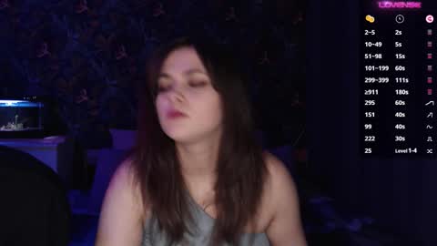 Snapshot of milk_slice chatting on November 2025 04:07:02 AM Stella and Neo online show from November 2025 04:07:02 AM