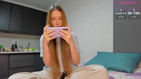 MilkaLiza online show from March 2026 06:26:01 PM