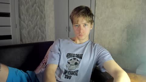 Snapshot of milkiwy chatting on February 2025 06:08:02 AM Isaac online show from February 2025 06:08:02 AM