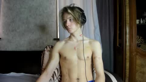 Snapshot of milkiwy chatting on November 2025 07:08:02 AM Isaac online show from November 2025 07:08:02 AM