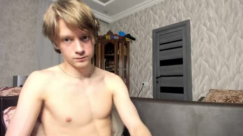 Isaac online show from April 2026 08:13:02 PM