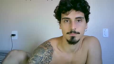 Snapshot of milkoffee chatting on December 2024 05:37:02 PM milkoffee online show from December 2024 05:37:02 PM