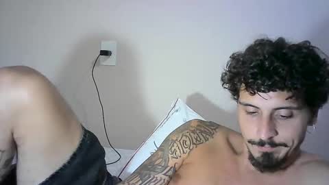 Snapshot of milkoffee chatting on January 2025 02:53:01 AM milkoffee online show from January 2025 02:53:01 AM