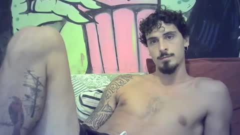 Snapshot of milkoffee chatting on March 2025 01:36:02 AM milkoffee online show from March 2025 01:36:02 AM