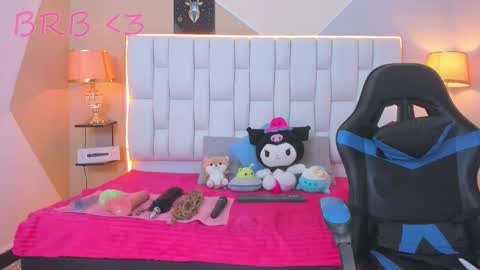 Michelle  online show from September 2025 12:16:01 PM