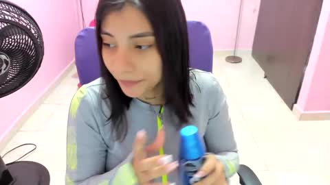 Snapshot of milky__boobs69 chatting on December 2024 12:29:02 PM vale online show from December 2024 12:29:02 PM