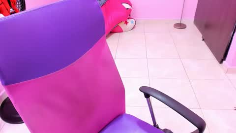 Snapshot of milky__boobs69 chatting on December 2024 03:53:02 PM vale online show from December 2024 03:53:02 PM