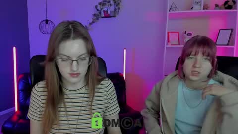 milky_mia_ online show from April 2026 07:53:02 PM