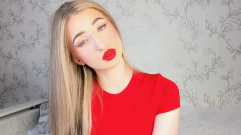 Vivian online show from January 2025 05:41:02 AM