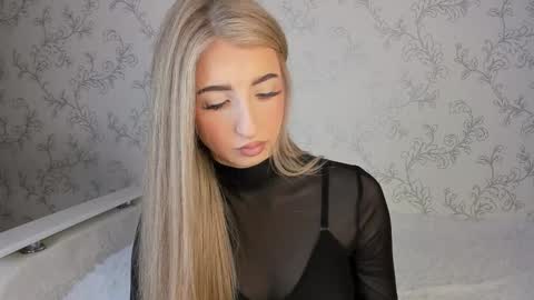 Vivian online show from January 2025 08:25:01 AM