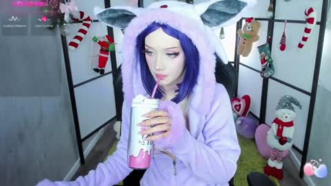 milky cute online show from January 2025 09:52:01 PM