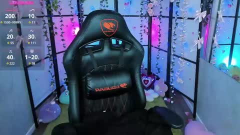 milky cute online show from February 2025 01:24:02 AM