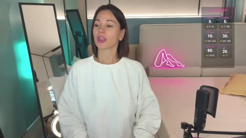 Mila online show from February 2025 10:25:02 PM