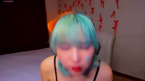 Snapshot of milla_waves chatting on July 2026 01:17:02 PM Milla or just Mi online show from July 2026 01:17:02 PM