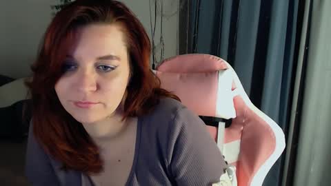 Milla online show from December 2024 10:51:01 PM