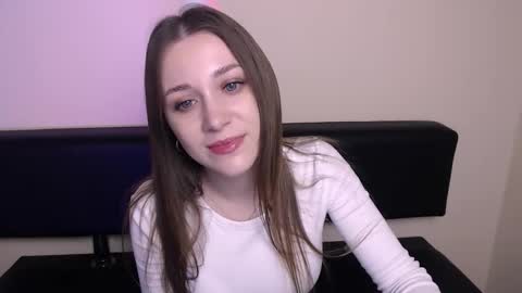 Milla online show from November 2025 07:52:02 AM