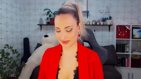 MillaXQueen online show from March 2026 02:32:01 PM